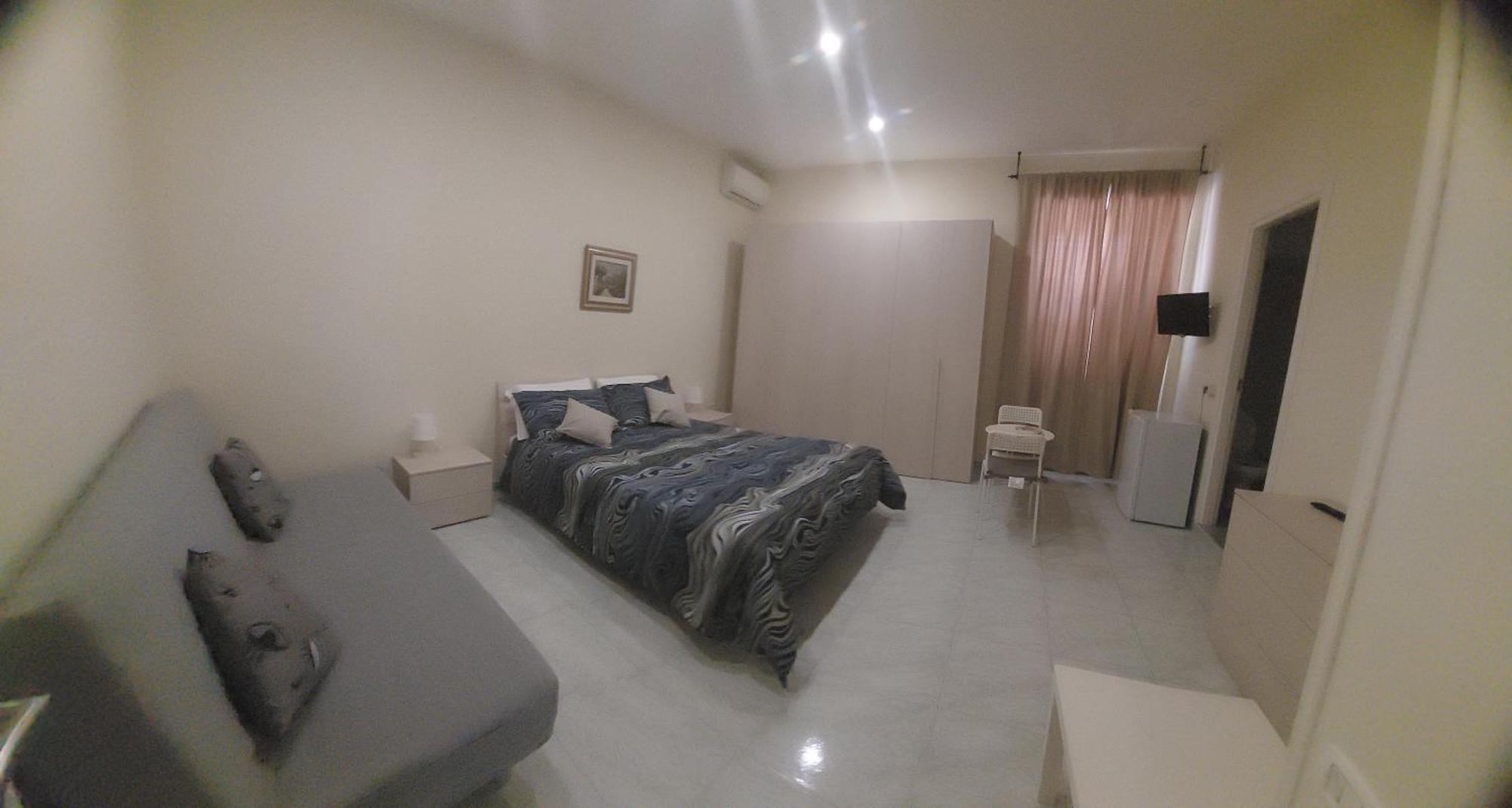Bed and Breakfast A Due Passi Da Dante Neapol Zewnętrze zdjęcie