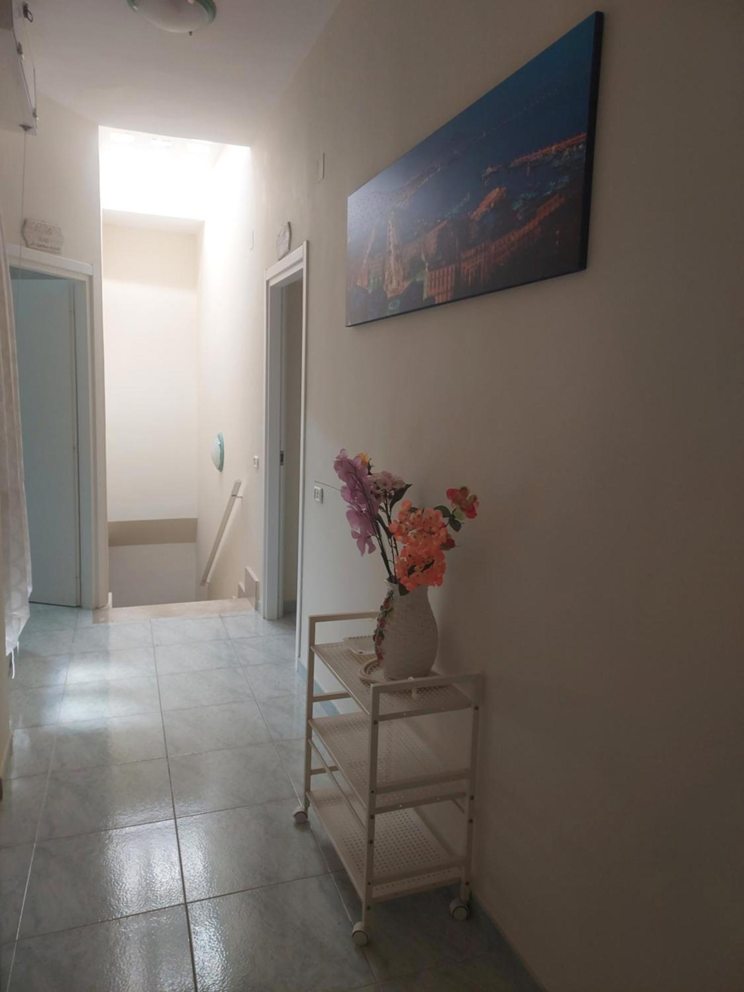 Bed and Breakfast A Due Passi Da Dante Neapol Zewnętrze zdjęcie