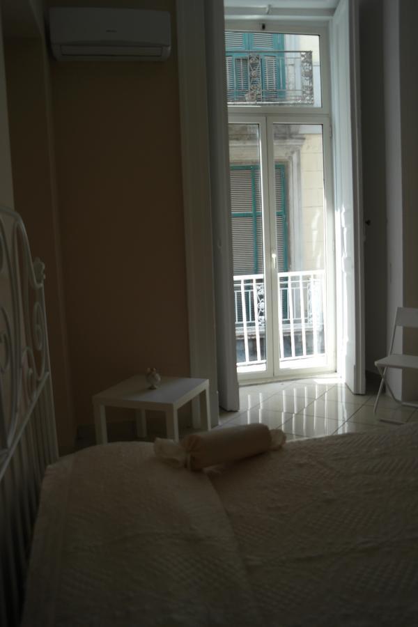 Bed and Breakfast A Due Passi Da Dante Neapol Zewnętrze zdjęcie