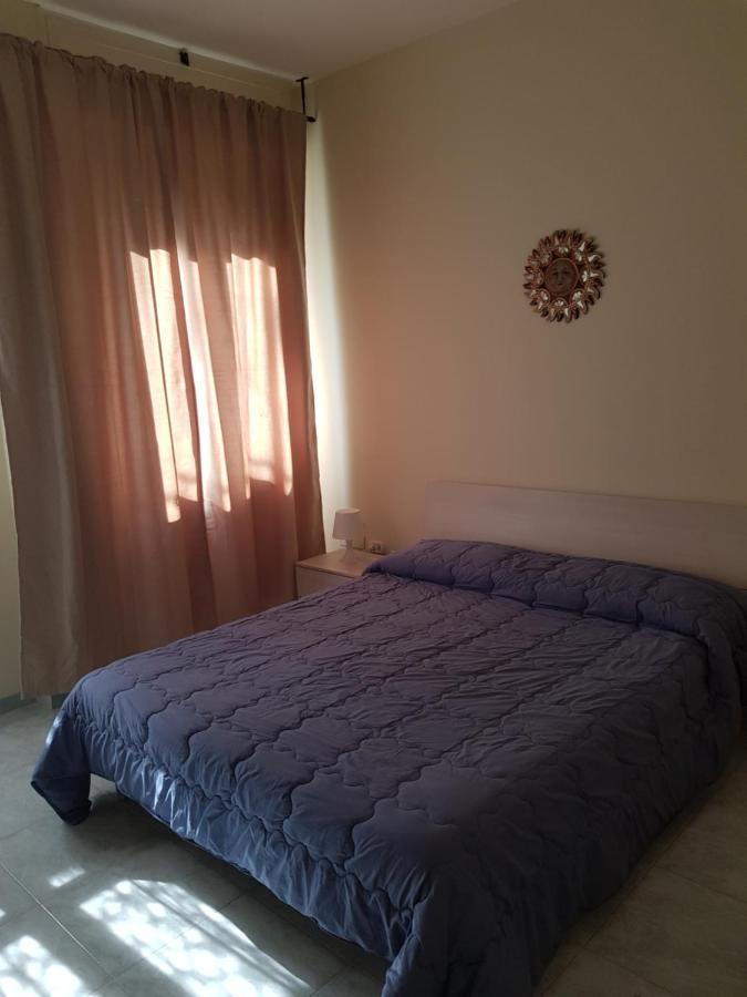 Bed and Breakfast A Due Passi Da Dante Neapol Zewnętrze zdjęcie